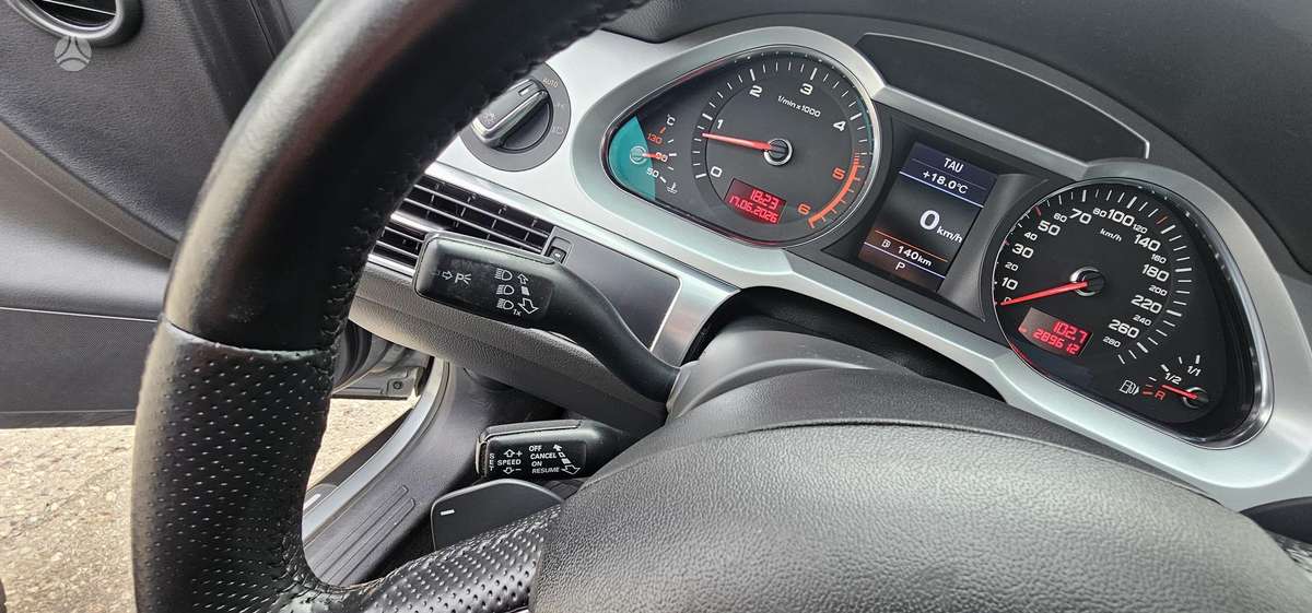 Audi A6 2009 — photo 27