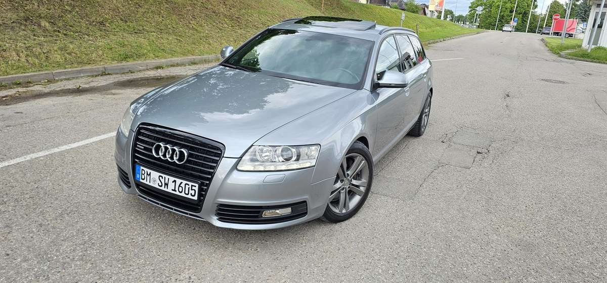 Audi A6 2009 — interior