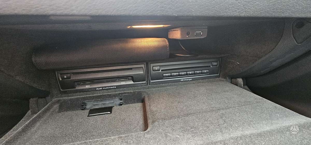 Audi A6 2009 — photo 33