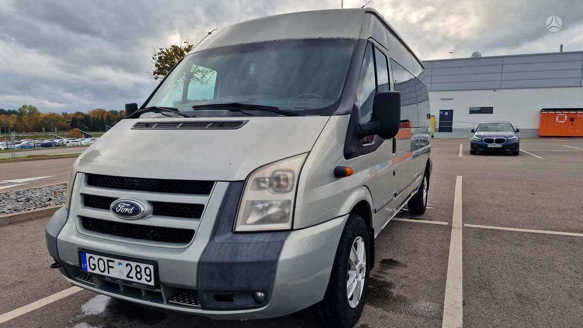 Ford Transit 2011 — салон