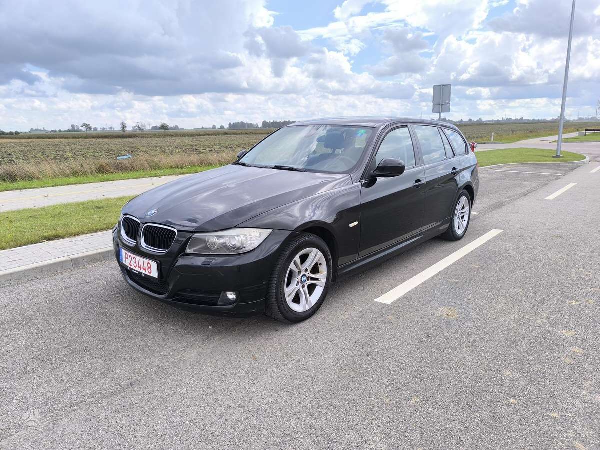 BMW 320, 2009