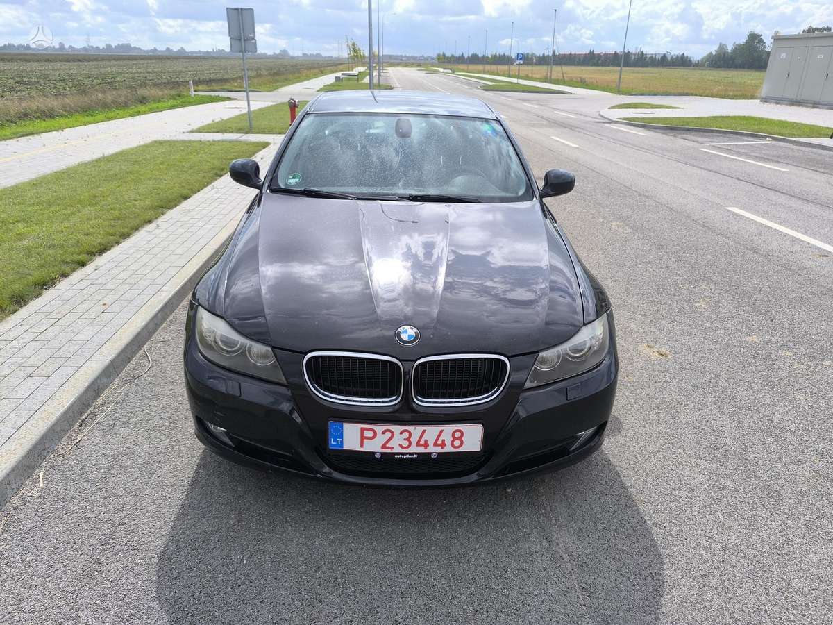 BMW 320 2009 — photo 8