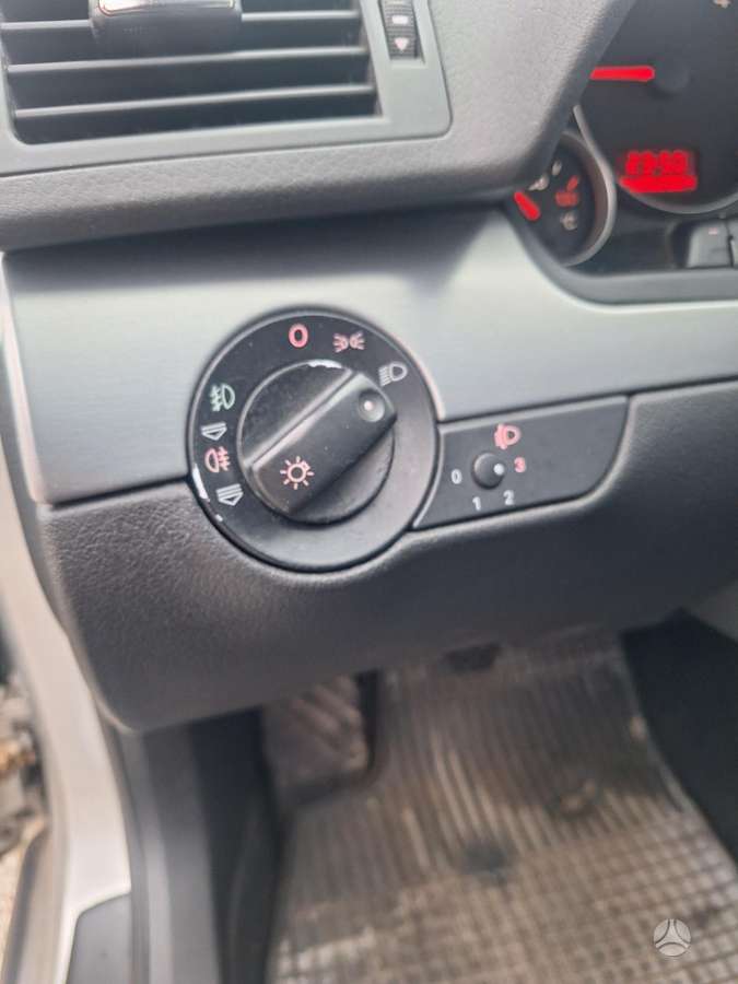 Audi A4 2005 — photo 15