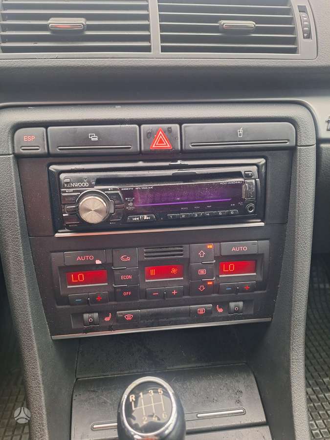 Audi A4 2005 — photo 17