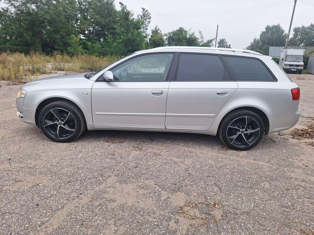Audi A4 2005 — photo 6