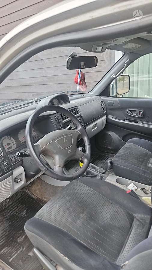 Mitsubishi Pajero 2006 — photo 9