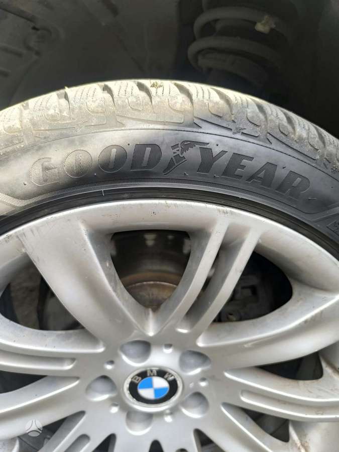 BMW X1 2011 — фото 12