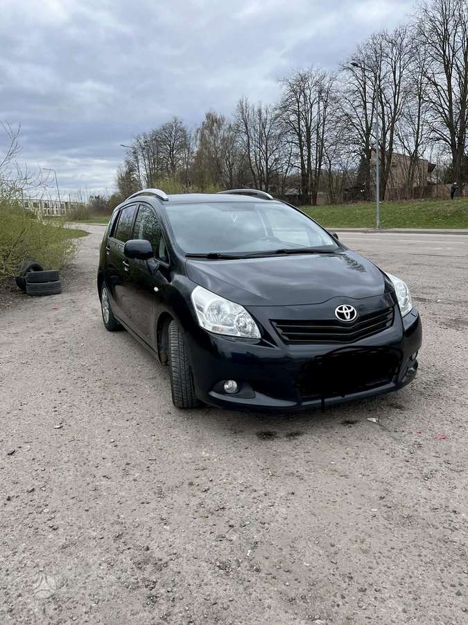 Toyota Verso 2011 — vehicle for AFU Ukraine