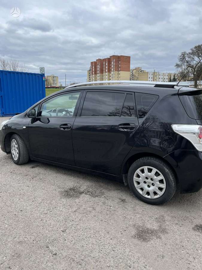Toyota Verso 2011 — photo 5