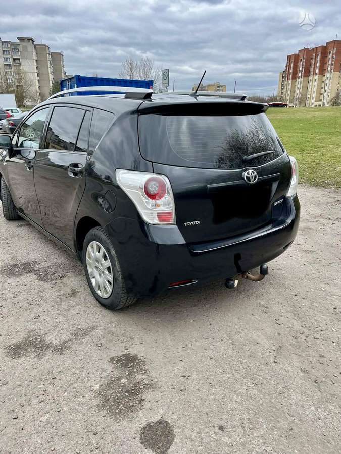 Toyota Verso 2011 — photo 6