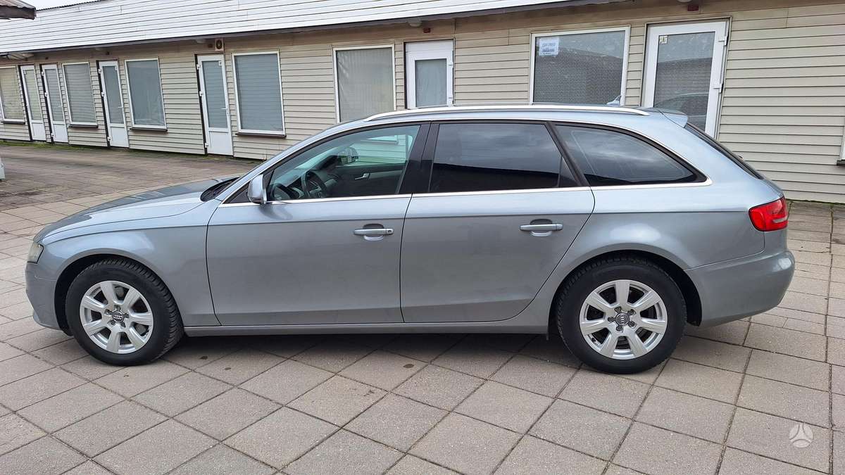 Audi A4 2008 — photo 12