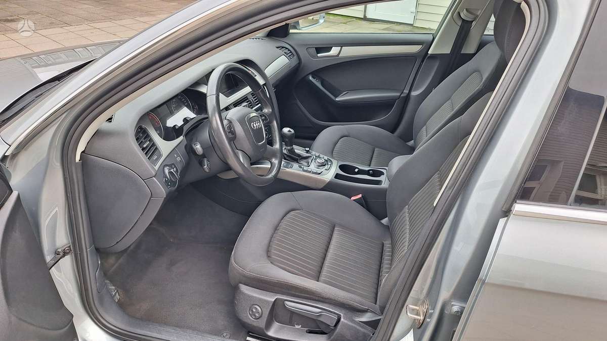 Audi A4 2008 — photo 13