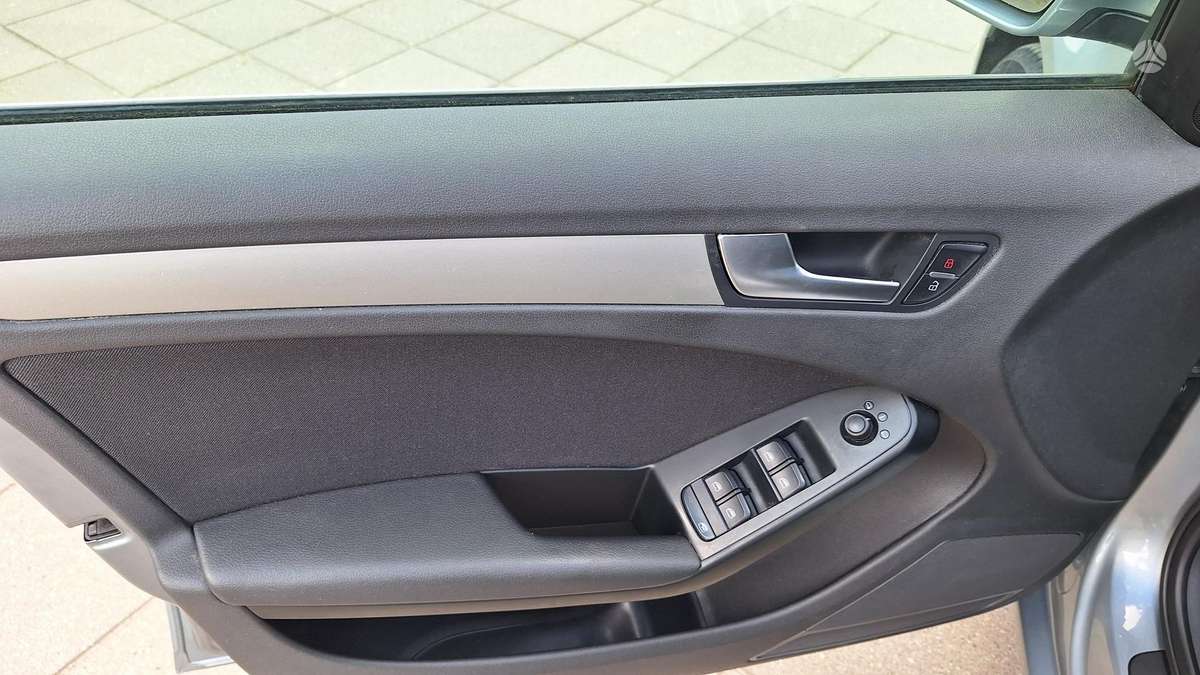 Audi A4 2008 — photo 15