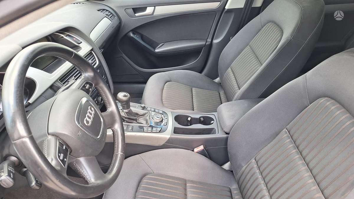 Audi A4 2008 — photo 17