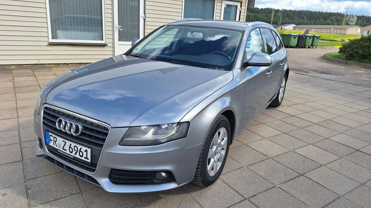 Audi A4 2008 — rear view
