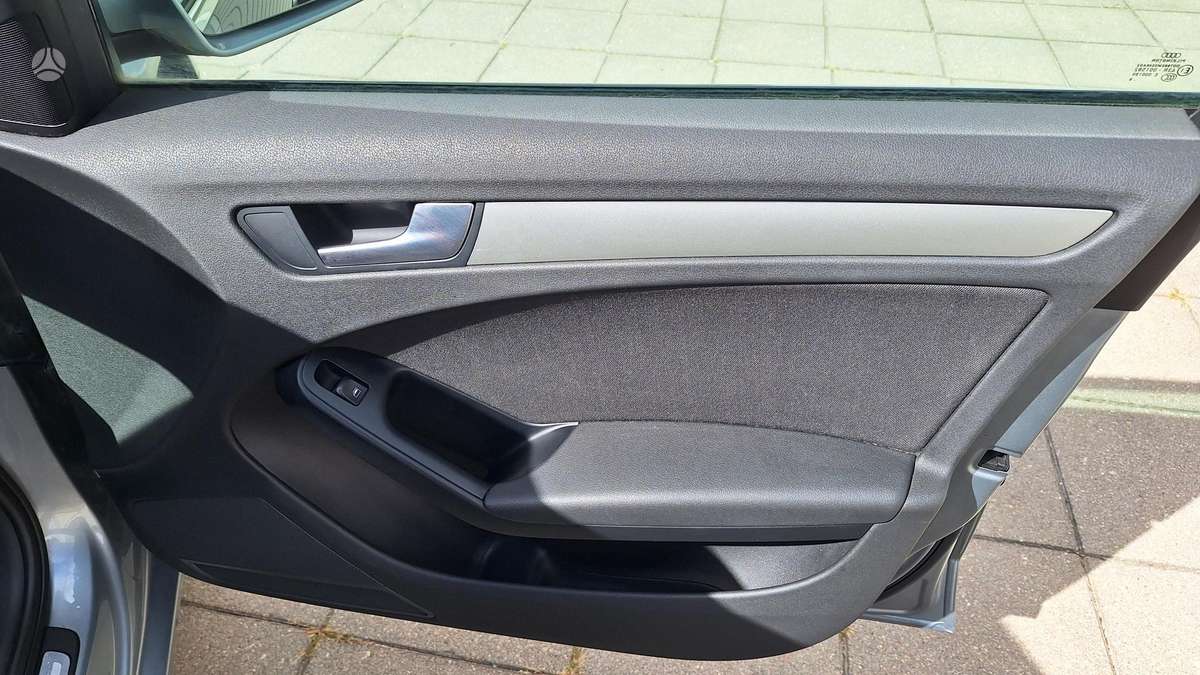 Audi A4 2008 — photo 24