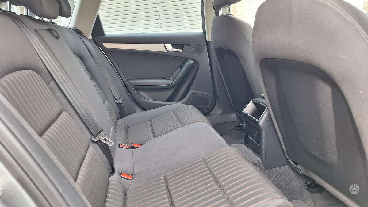 Audi A4 2008 — photo 24
