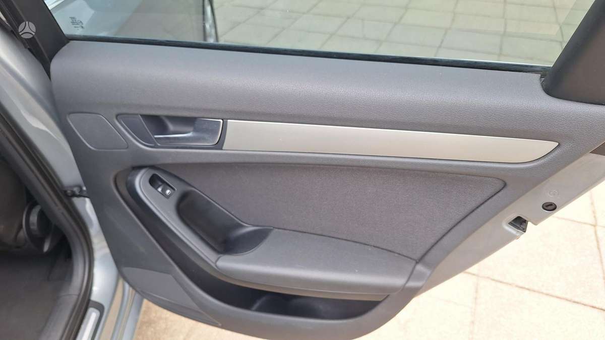 Audi A4 2008 — photo 27