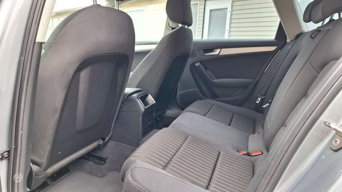 Audi A4 2008 — photo 28