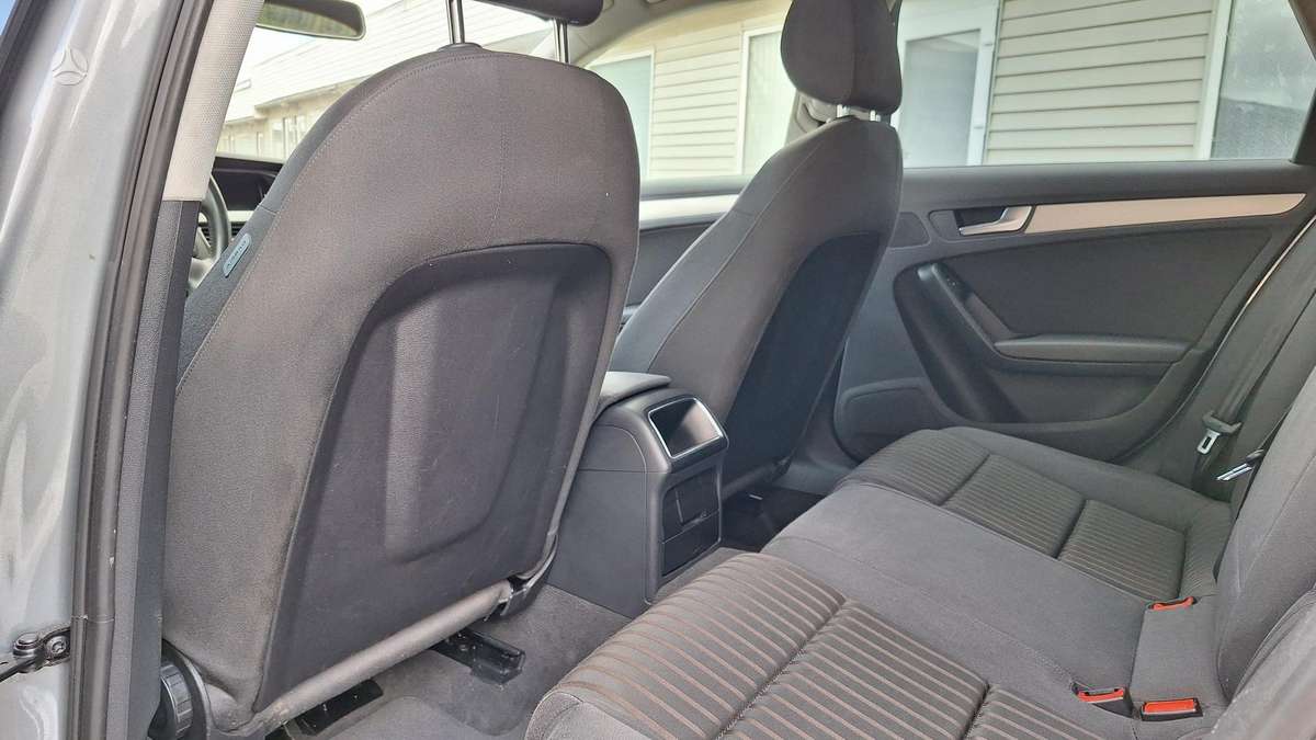 Audi A4 2008 — photo 32