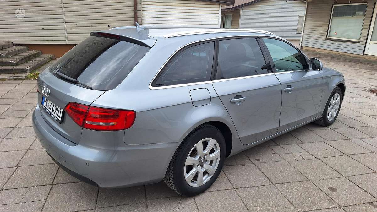 Audi A4 2008 — photo 7