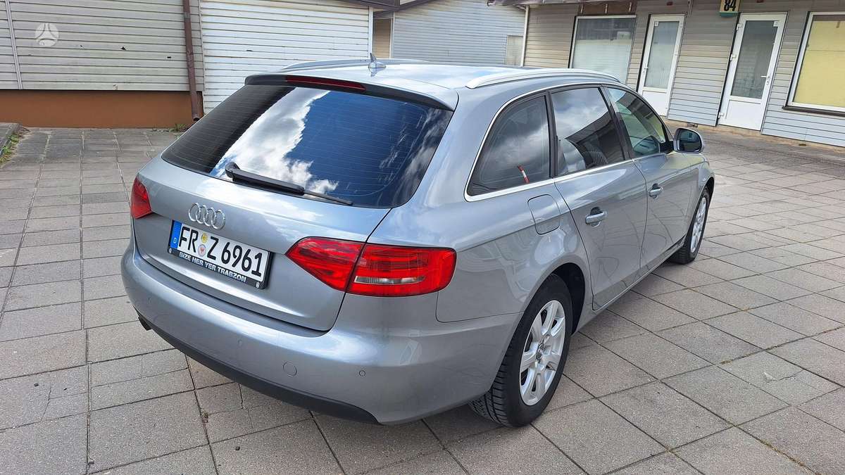 Audi A4 2008 — photo 8