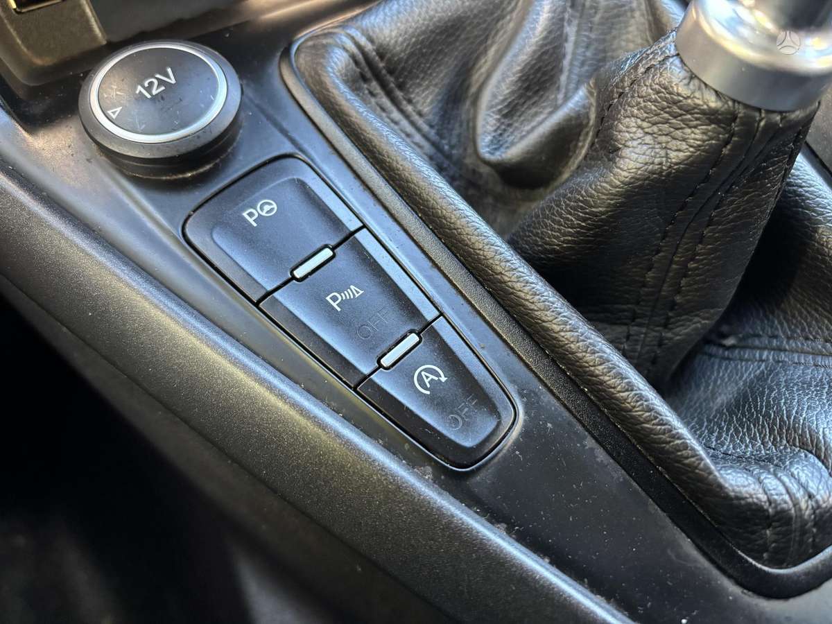 Ford Focus 2015 — фото 15