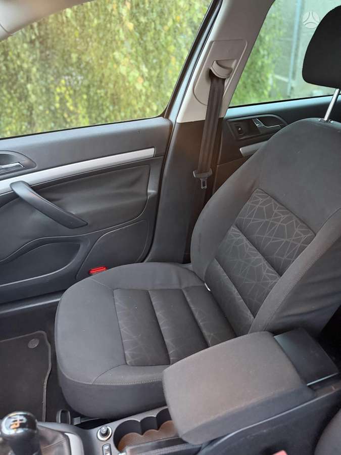 Skoda Octavia 2012 — фото 15