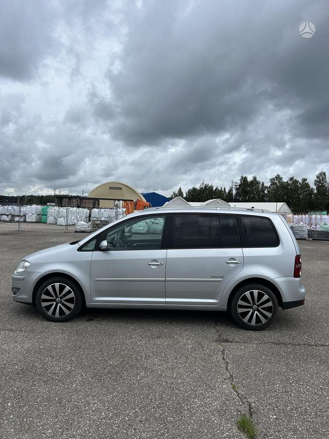 Volkswagen Touran 2008 — photo 10