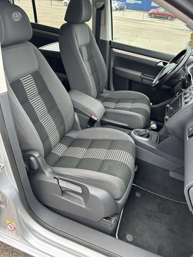 Volkswagen Touran 2008 — photo 14