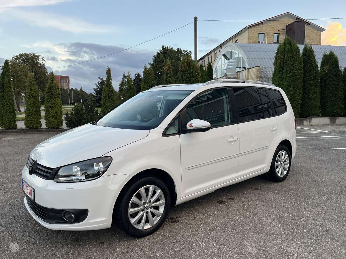 Volkswagen Touran 2010 — photo 8