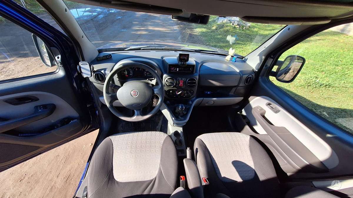 Fiat Doblo 2009 — двигун 1910 cm³, 120 HP (88kW)