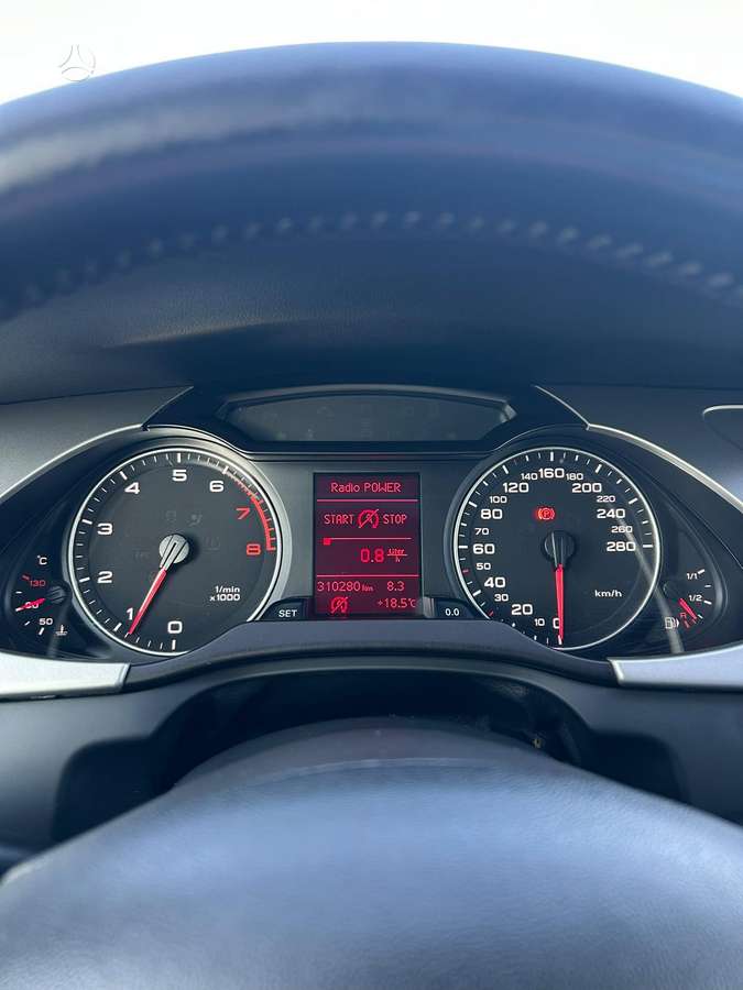 Audi A4 2010 — photo 15