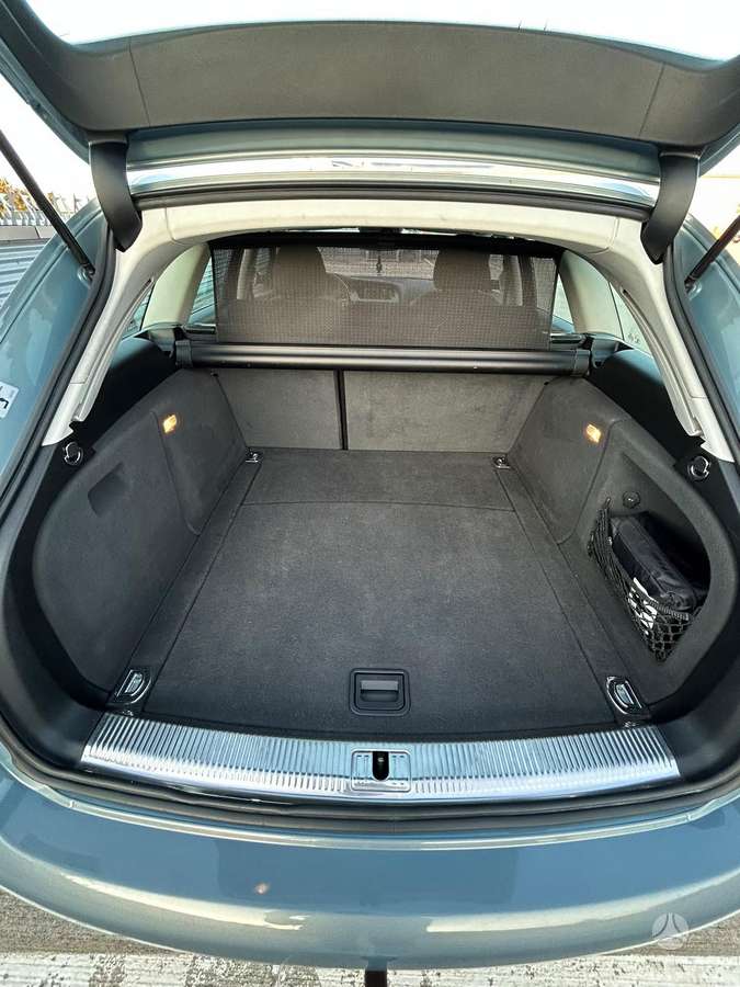 Audi A4 2010 — photo 17