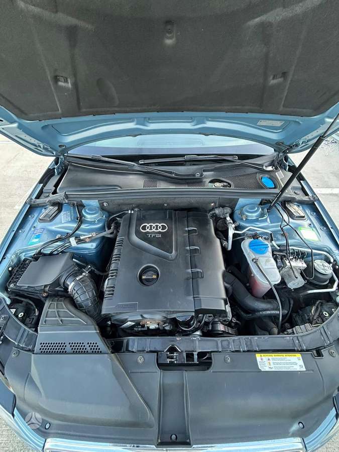 Audi A4 2010 — photo 20