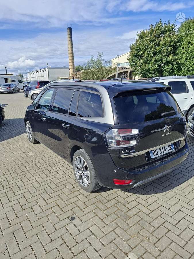 Citroen Grand 2014 — interior