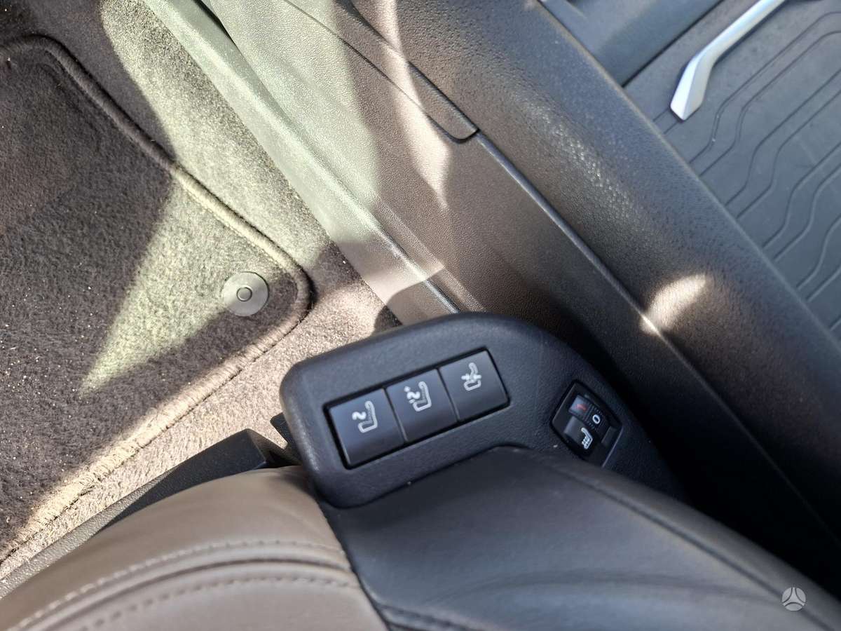 Citroen Grand 2014 — photo 9