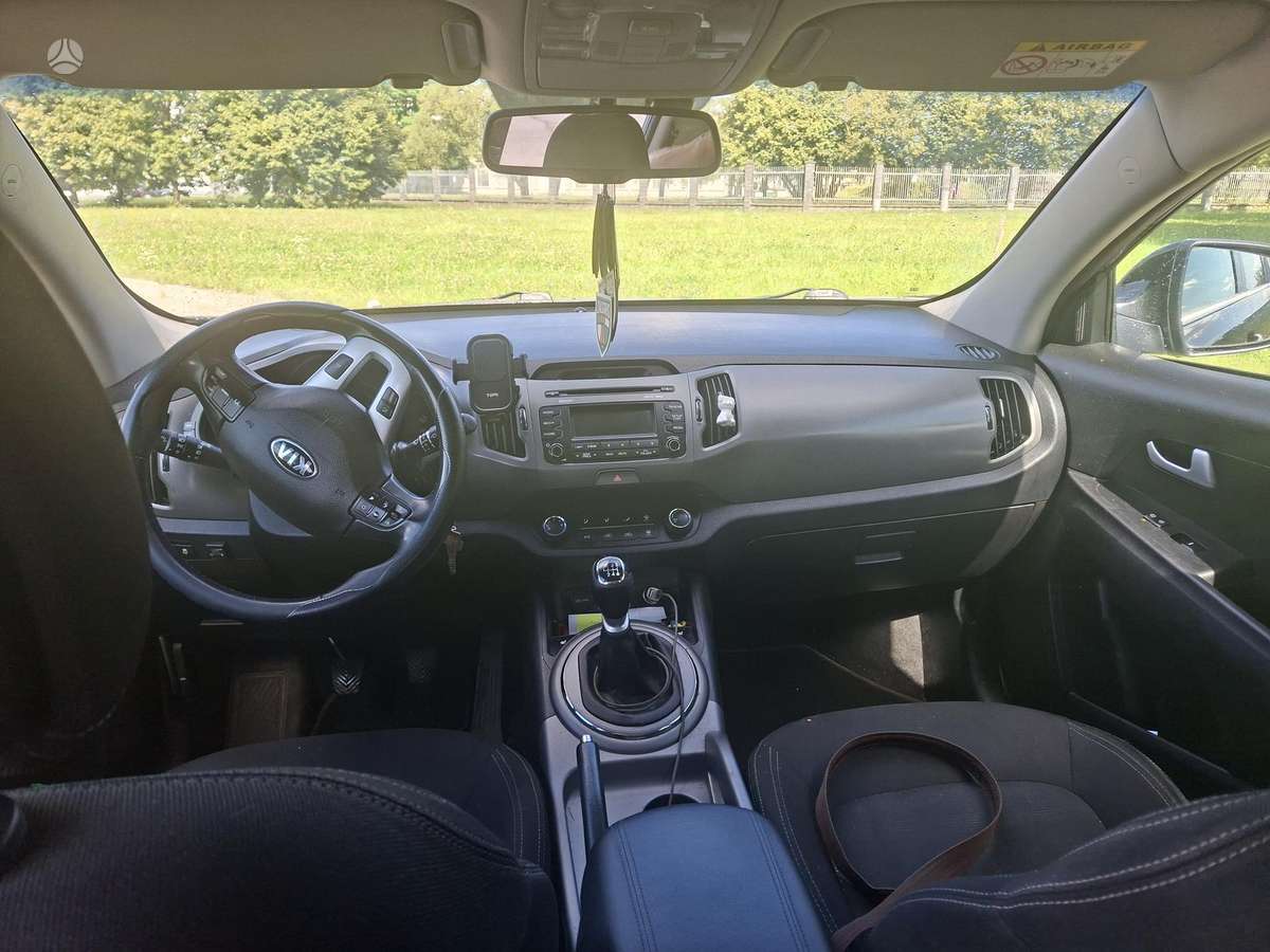 Kia Sportage 2015 — interior