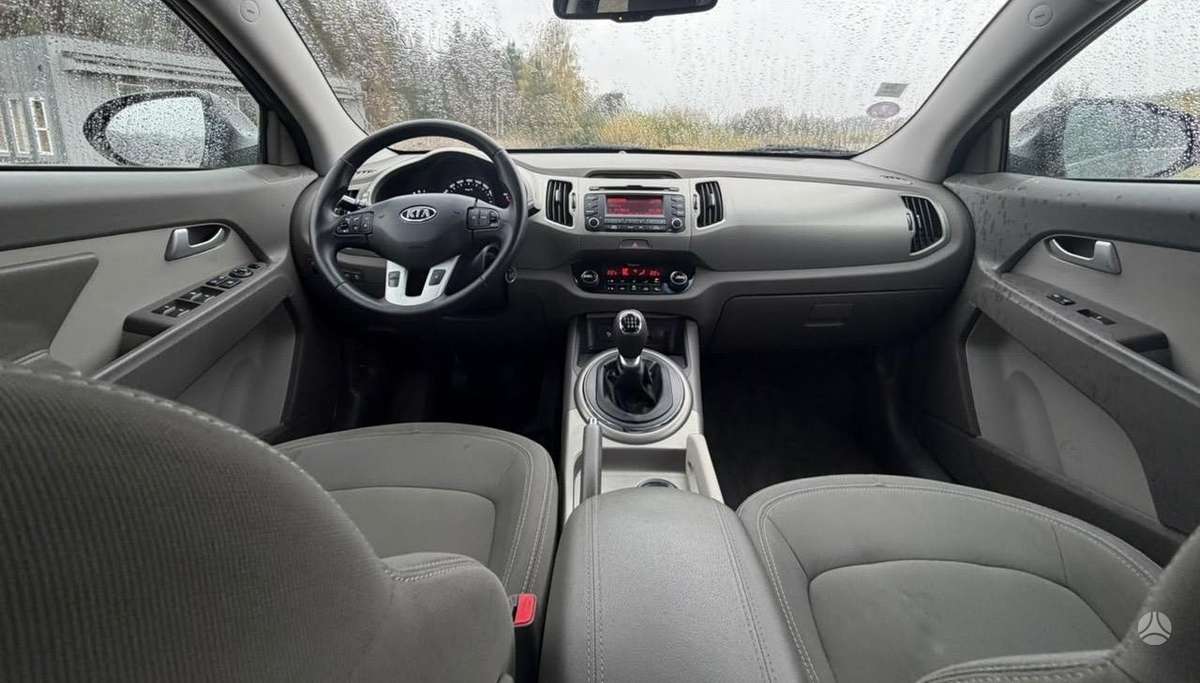 Kia Sportage 2011 — photo 12