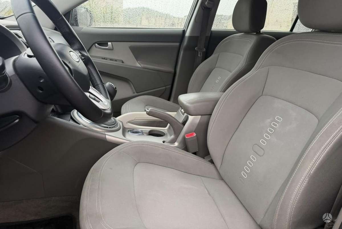 Kia Sportage 2011 — photo 15