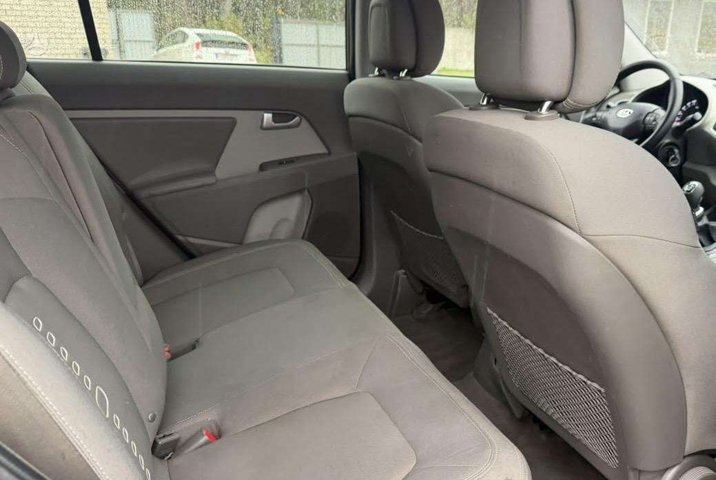 Kia Sportage 2011 — photo 18