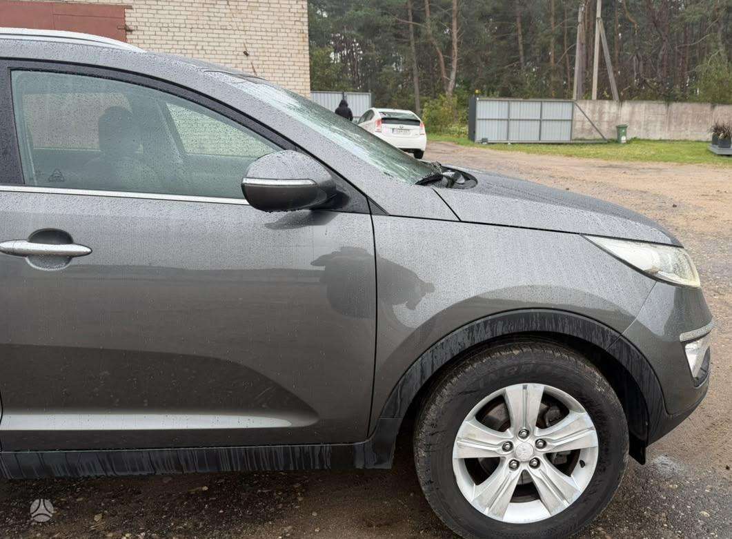 Kia Sportage 2011 — photo 8
