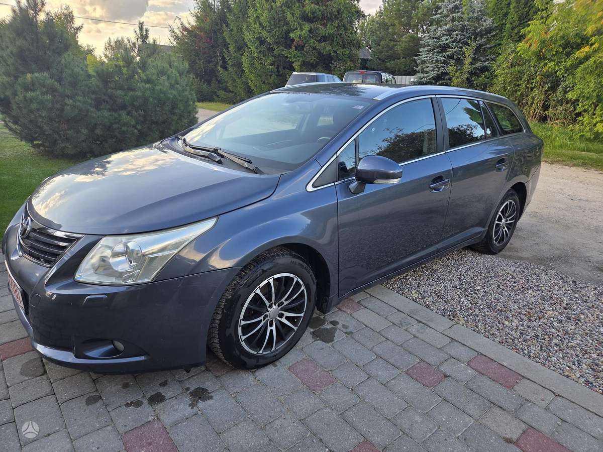 Toyota Avensis, 2009