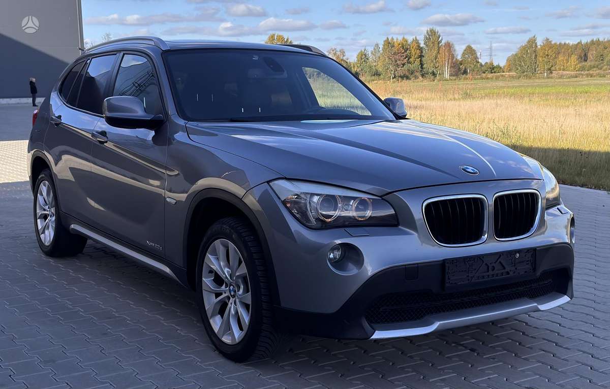BMW X1 2010 — фото 11