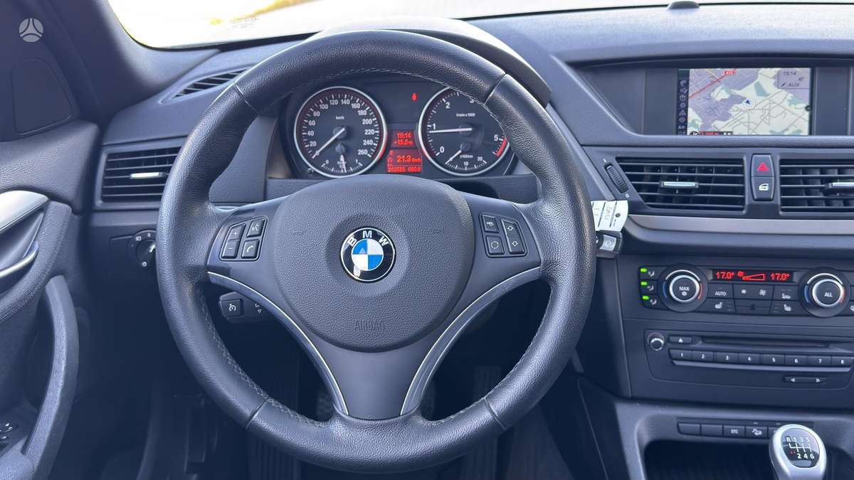 BMW X1 2010 — фото 18