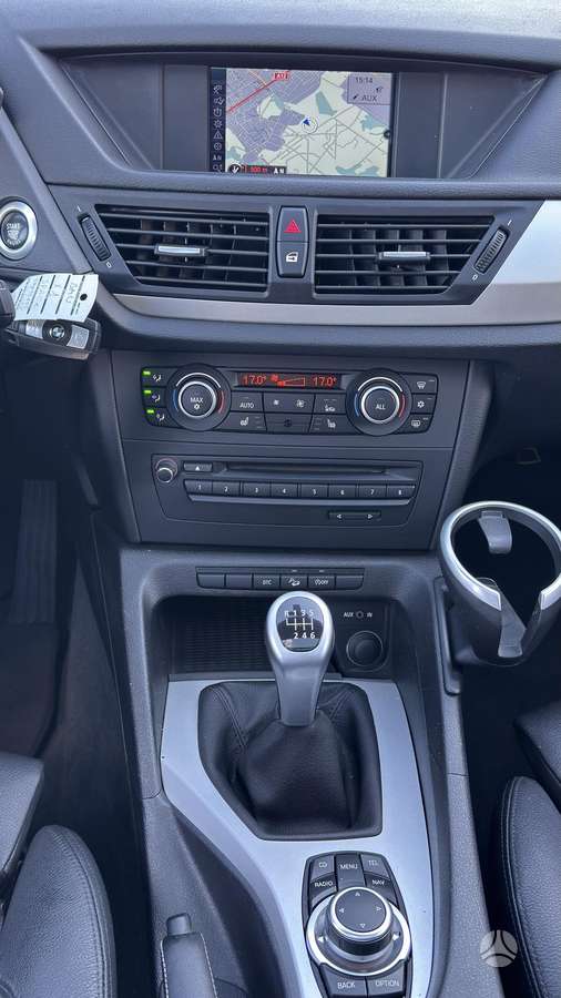 BMW X1 2010 — фото 19