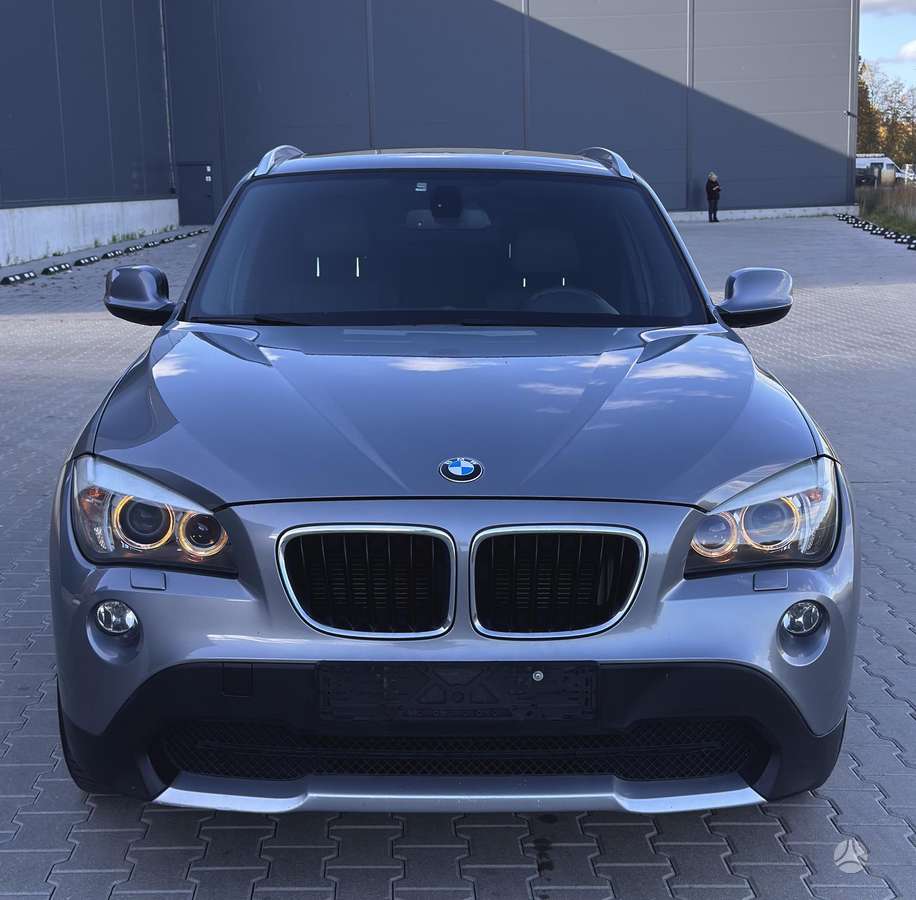 BMW X1 2010 — вигляд ззаду
