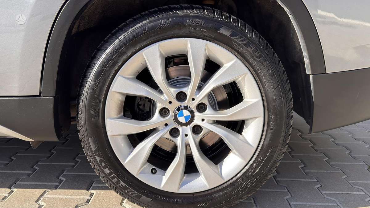BMW X1 2010 — фото 30