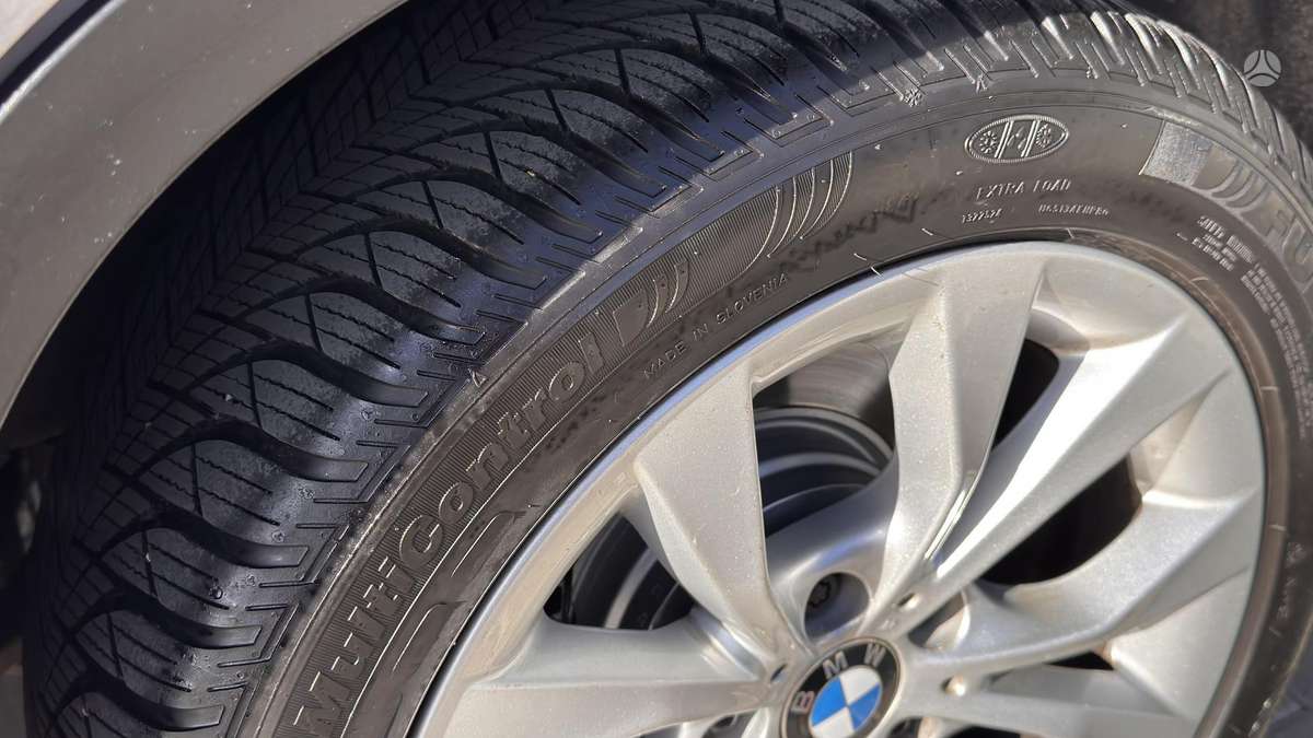 BMW X1 2010 — фото 31