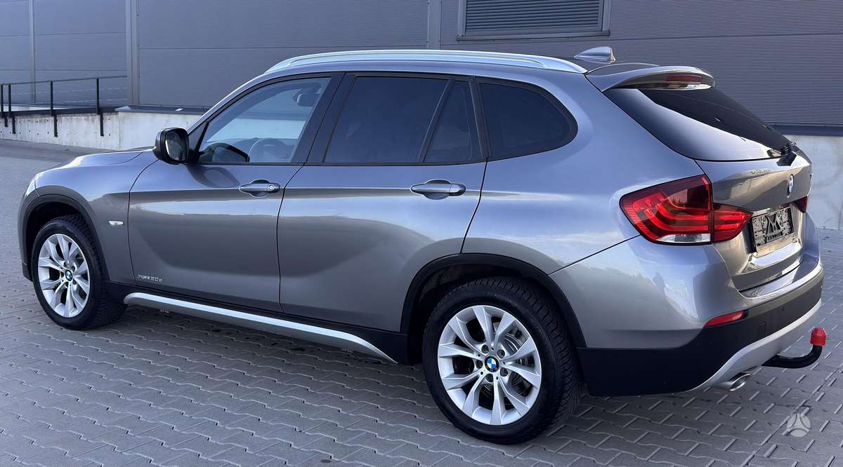 BMW X1 2010 — фото 5